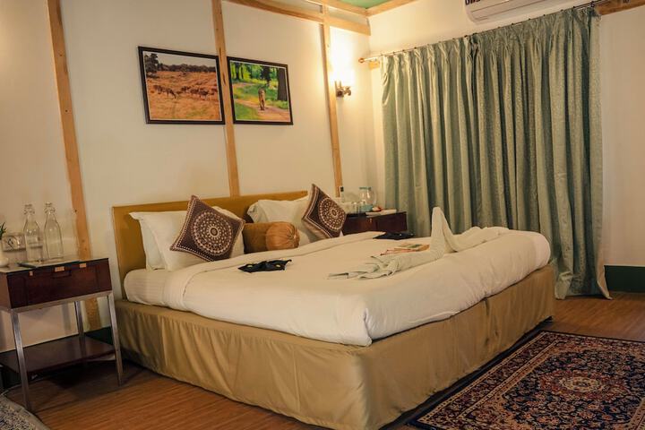 Room 5 of 89
