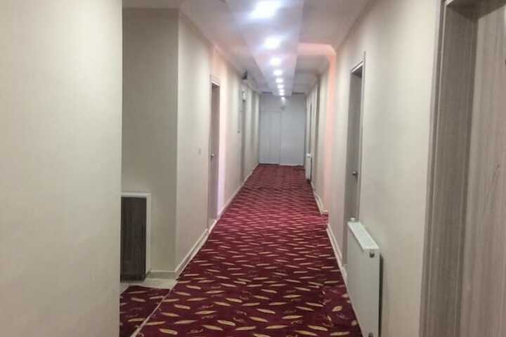 Ballroom/Hall 15 of 19
