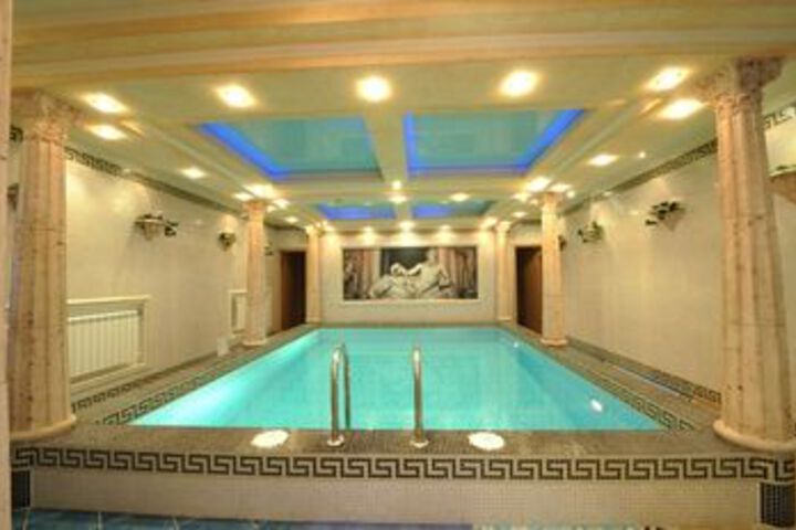 Pool 35 of 44