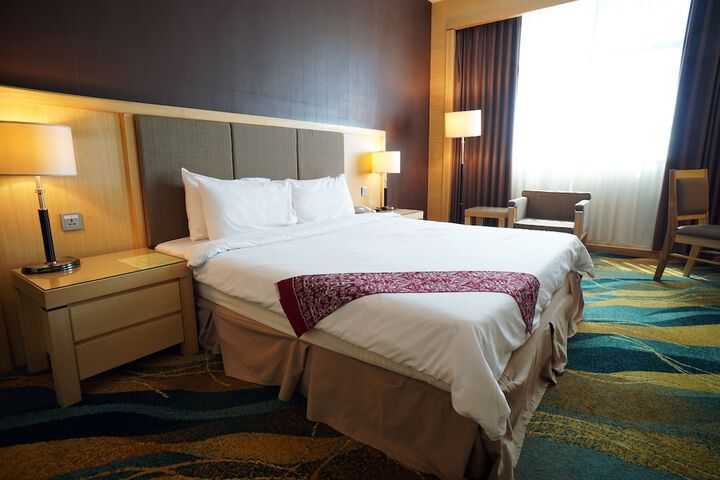Room 16 of 35