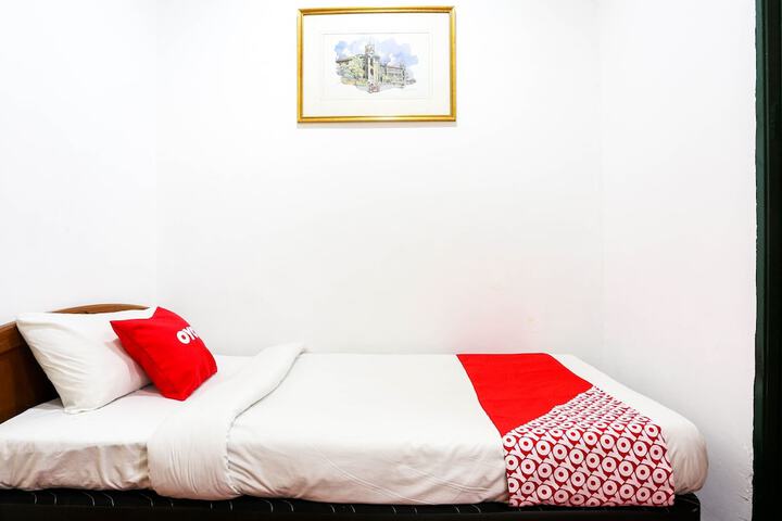 Room 7 of 25