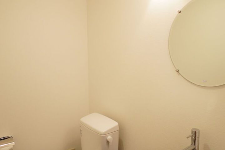 Room 17 of 22