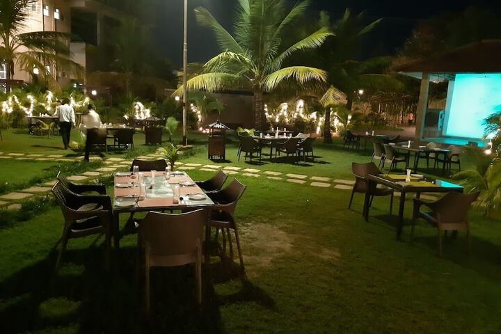 Hotel Exterior 29 of 29