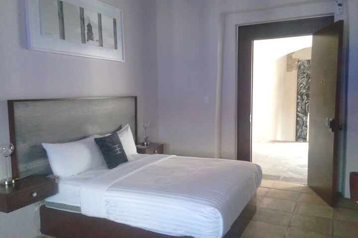Room 5 of 44