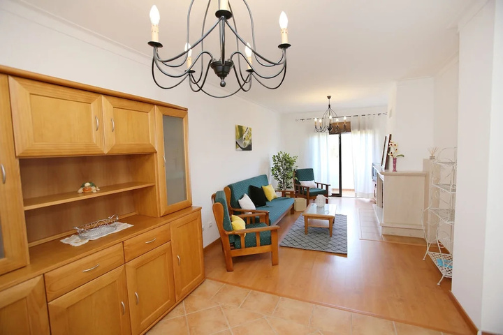 Room 2 of 25