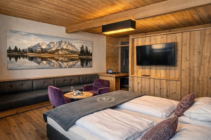 Room 25 of 78
