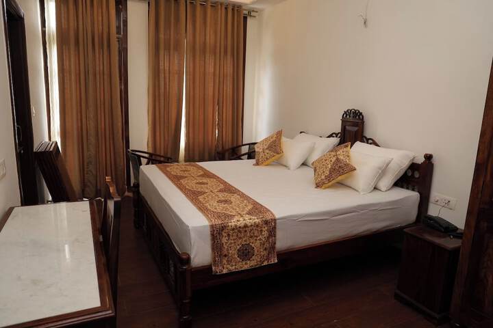 Room 18 of 49