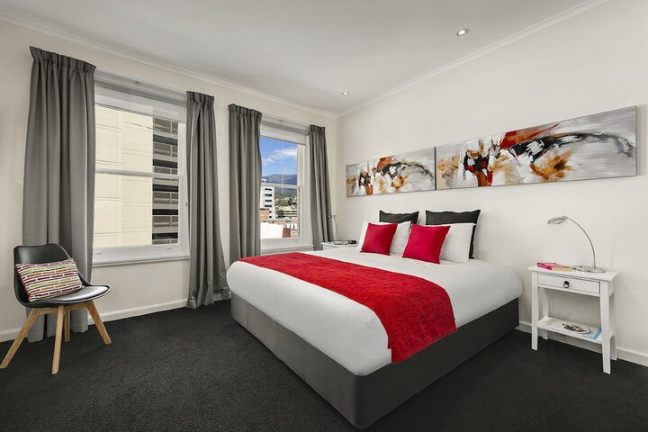 Room 12 of 33