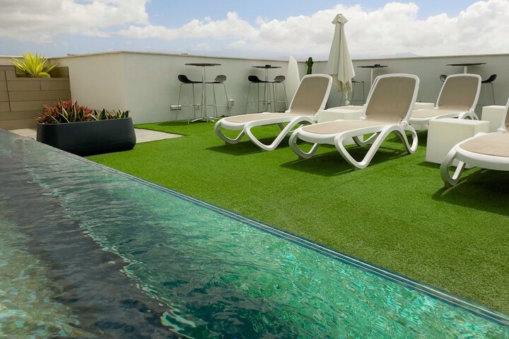 Sundeck 58 of 65