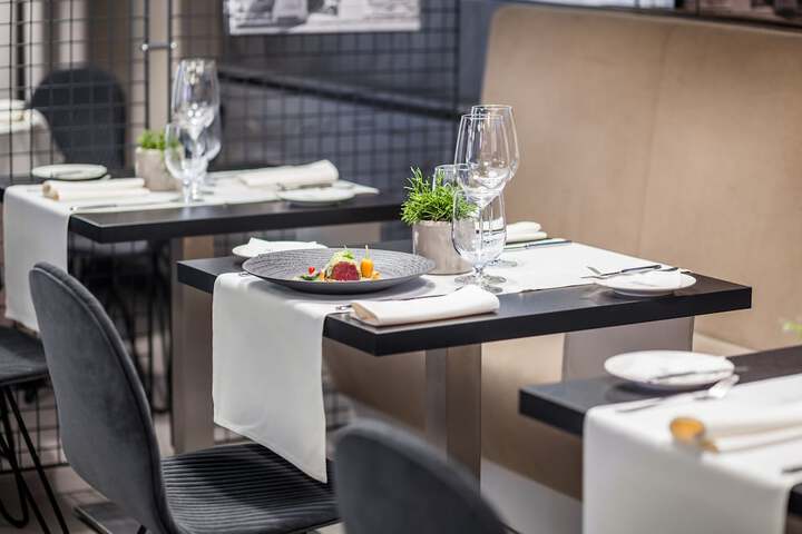 Dining 56 of 67