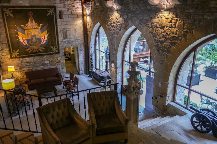 Guest Lobby