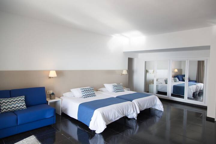 Room 3 of 48