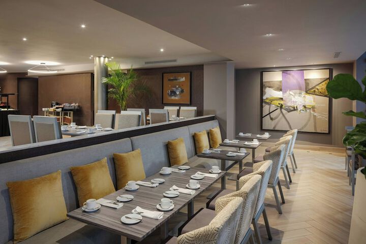 Dining 98 of 135