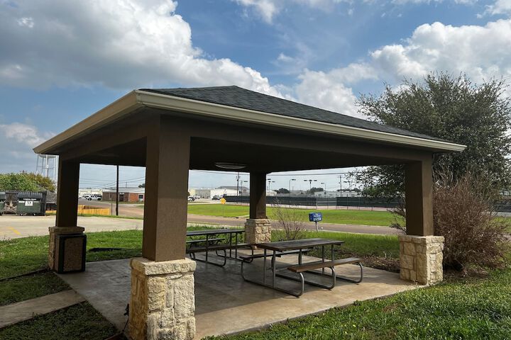 BBQ/picnic area