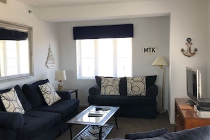 Room 127 of 237