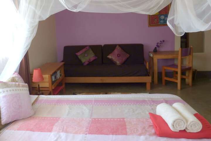 Room 3 of 43