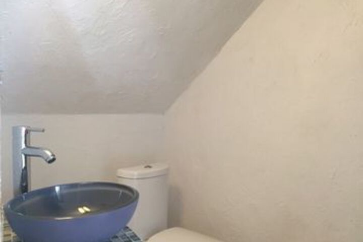 Room 7 of 60