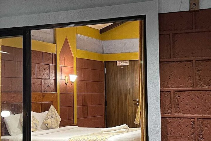 Room 7 of 62