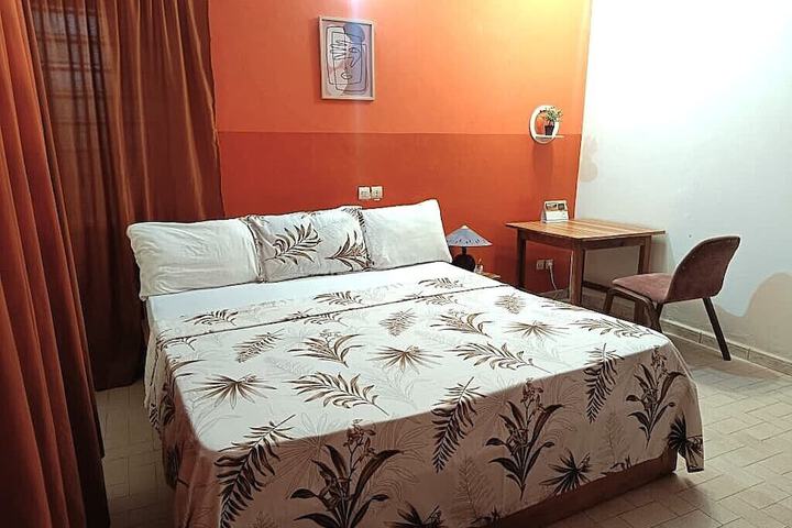 Room 5 of 36