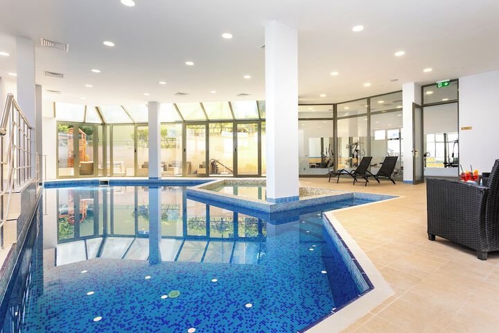 Pool 38 of 54