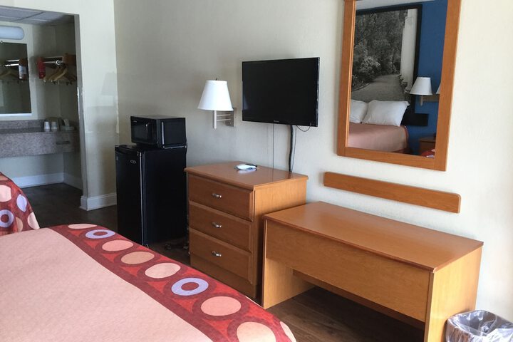 2 Double Beds (2 of 11)