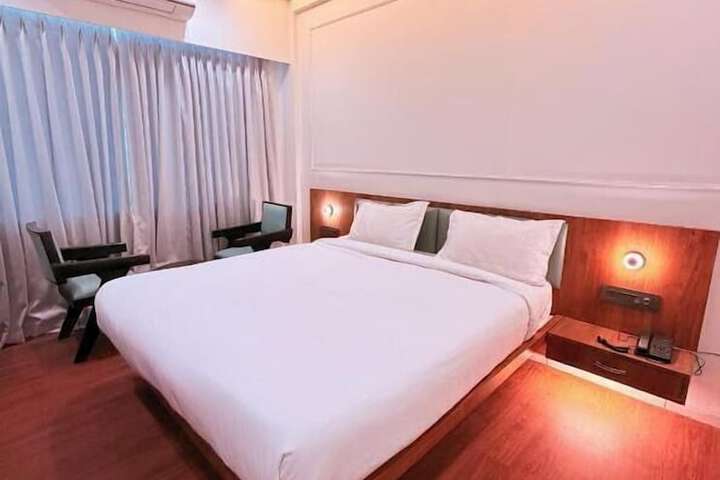 Room 18 of 36