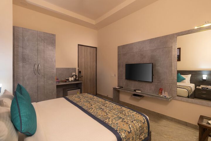 Room 10 of 41