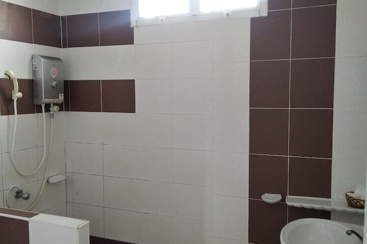 Room 16 of 23