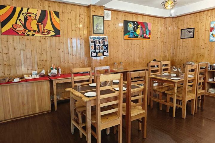 Dining 177 of 251