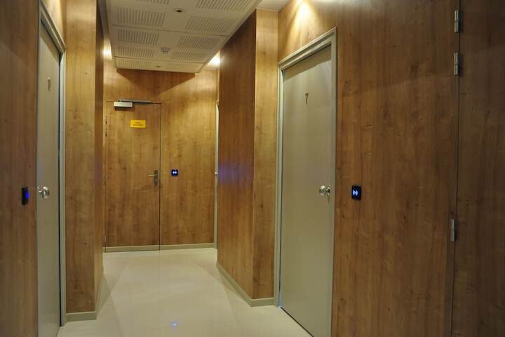 Hotel Interior 6 of 43
