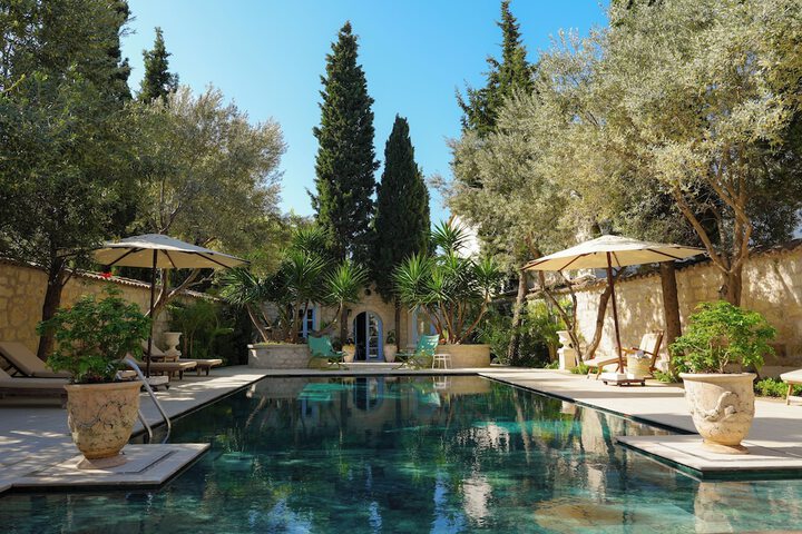 Pool 54 of 69