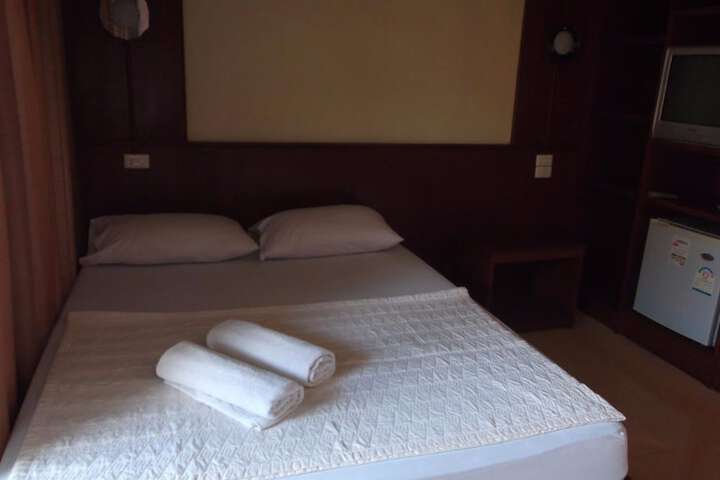 Room 7 of 41