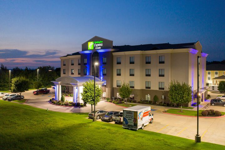 Hotel 82 of 82