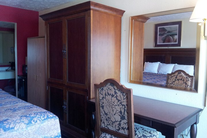 Standard | King Bed (8 of 12)