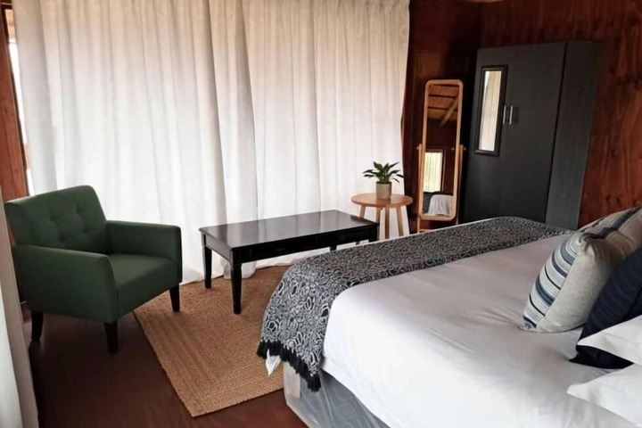 Room 2 of 42