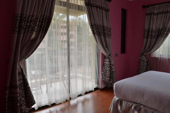 Room 11 of 26