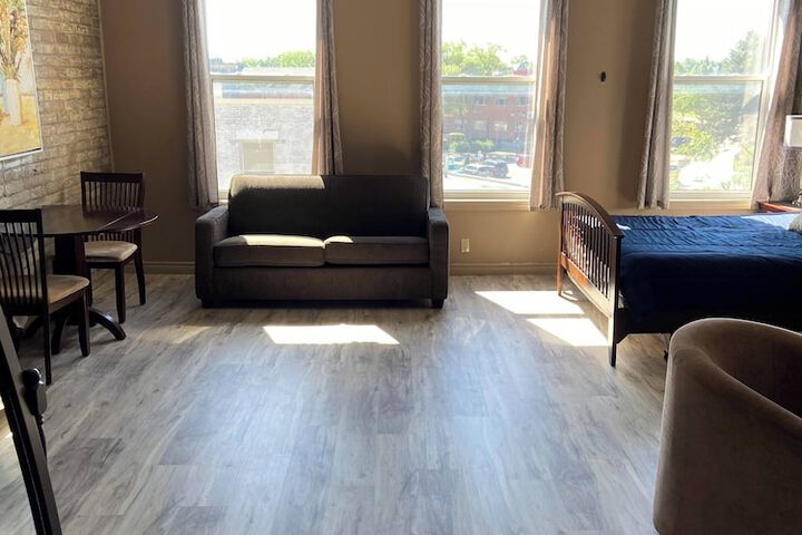 Room 9 of 29