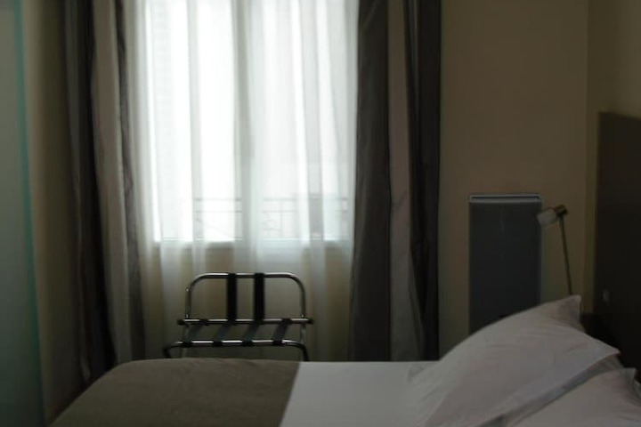 Room 21 of 43