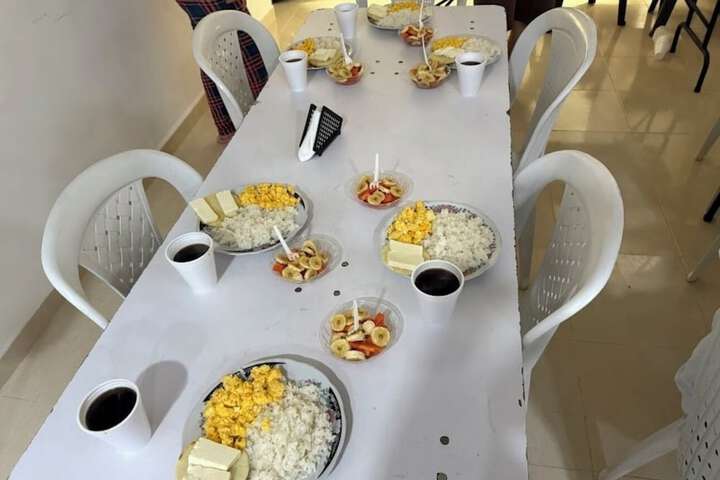Dining 28 of 28