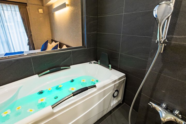 Bath Interior