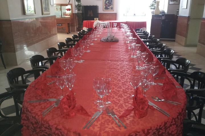Banquet hall