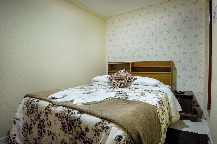Room 14 of 50