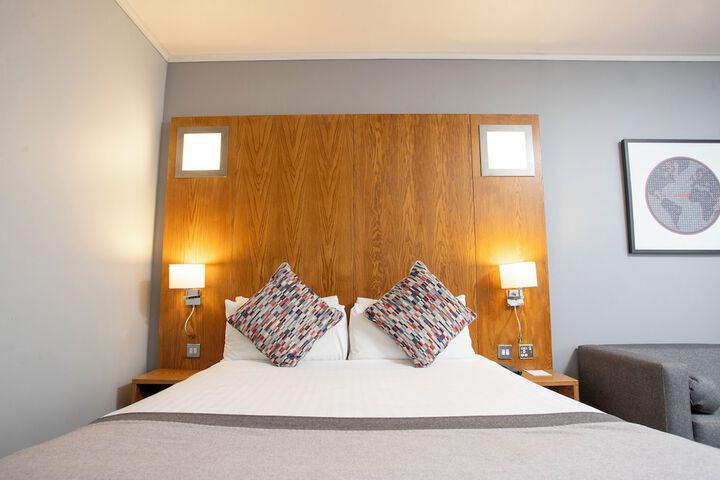 Room 13 of 46