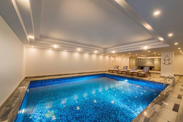 Pool 19 of 37