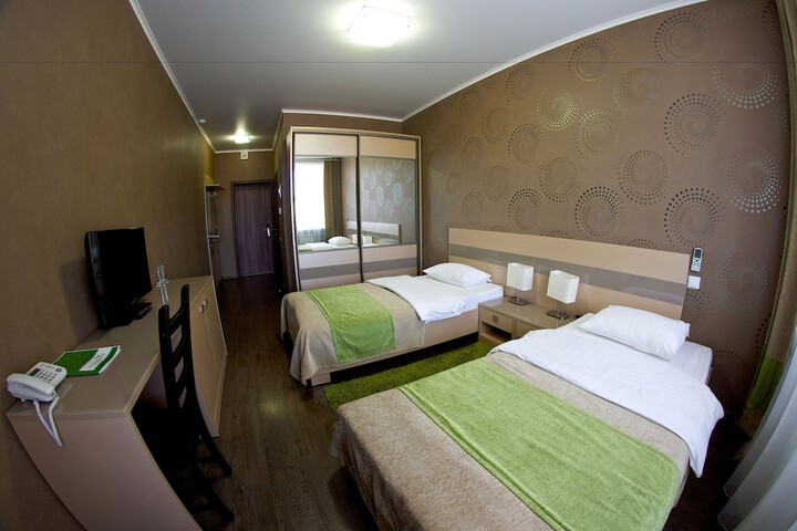 Room 6 of 50