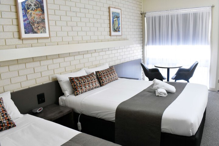Room 12 of 44