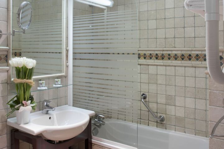 Clean Restrooms