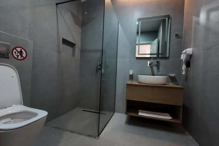 Room 39 of 54