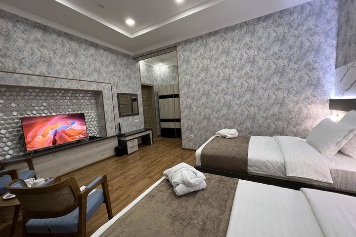 Room 35 of 95