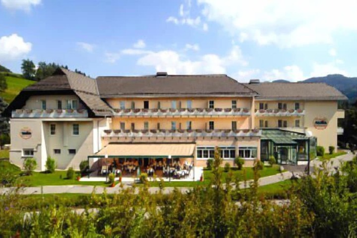 Hotel 62 of 68